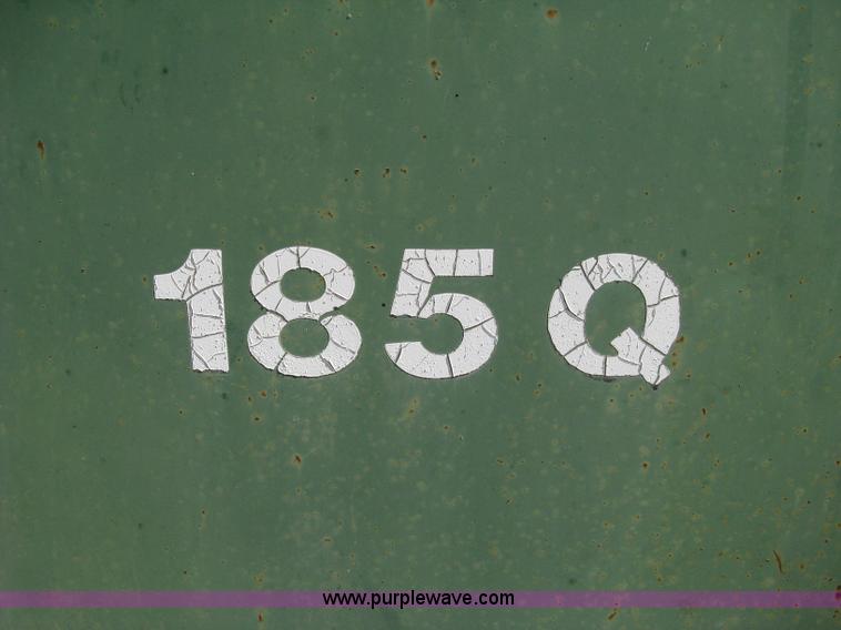 image for item A4382 Sullair 185Q compressor