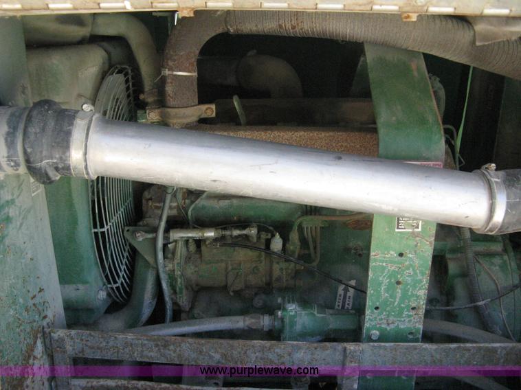 image for item A4382 Sullair 185Q compressor