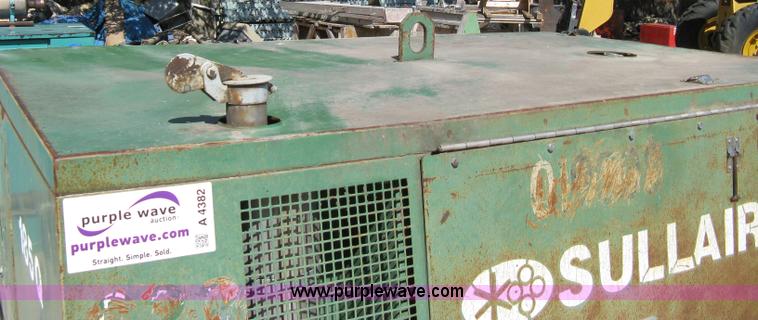 image for item A4382 Sullair 185Q compressor