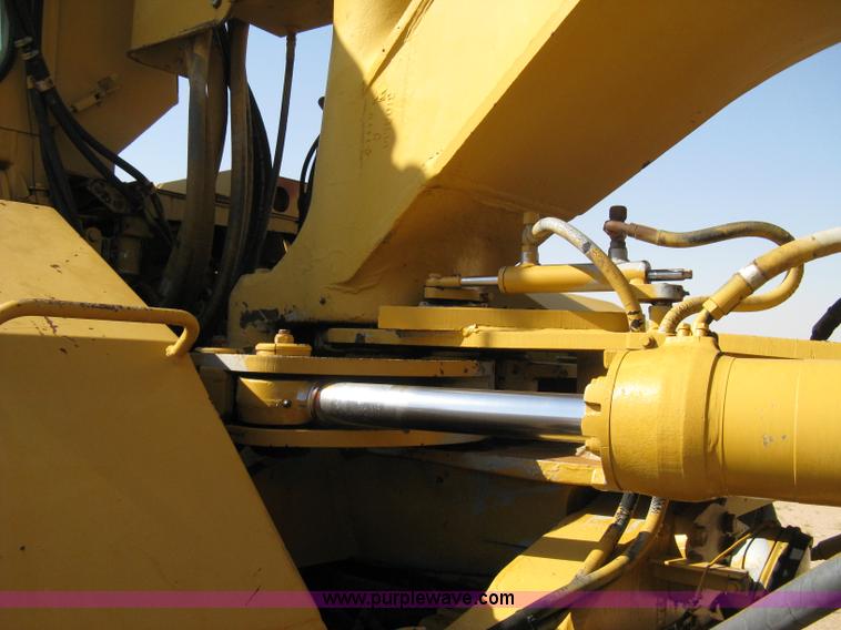 image for item A4389 1980 Fiat-Allis 263B paddle scraper