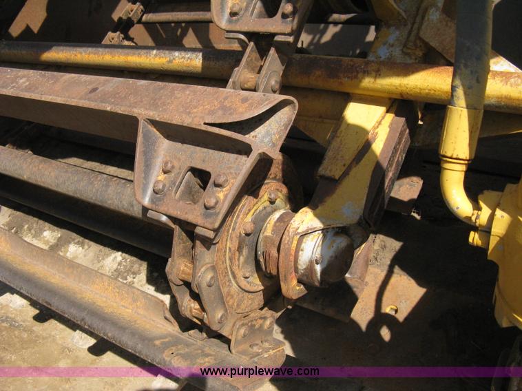 image for item A4389 1980 Fiat-Allis 263B paddle scraper