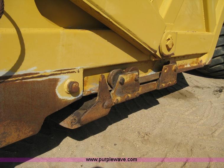 image for item A4389 1980 Fiat-Allis 263B paddle scraper