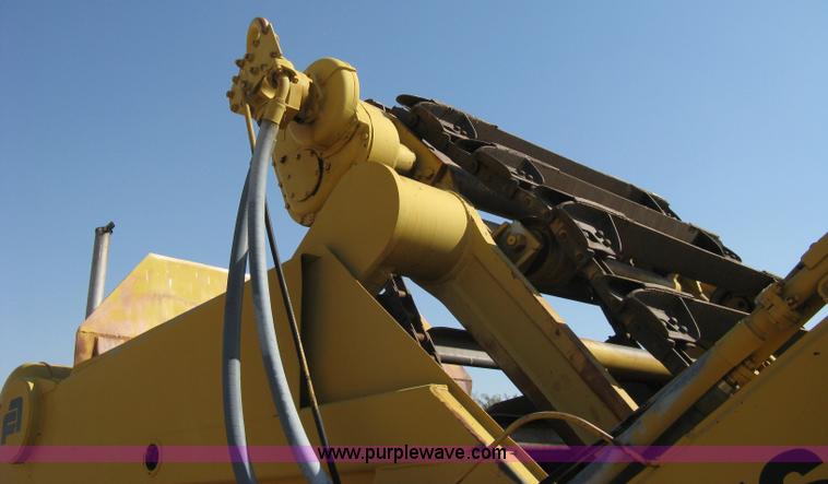 image for item A4389 1980 Fiat-Allis 263B paddle scraper