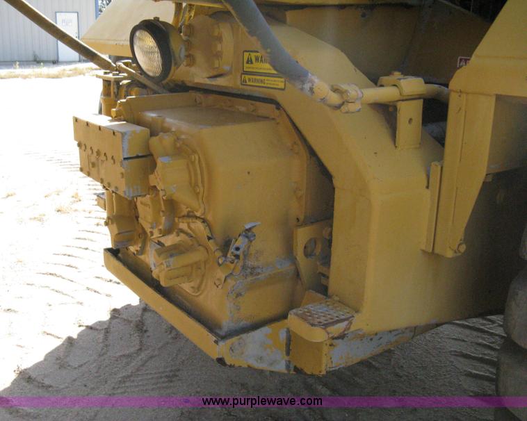 image for item A4389 1980 Fiat-Allis 263B paddle scraper