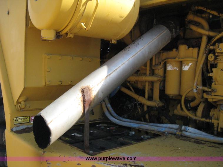 image for item A4389 1980 Fiat-Allis 263B paddle scraper