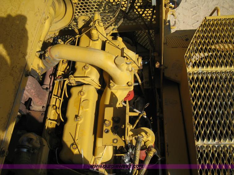 image for item A4389 1980 Fiat-Allis 263B paddle scraper