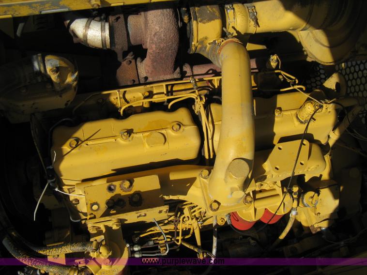 image for item A4389 1980 Fiat-Allis 263B paddle scraper