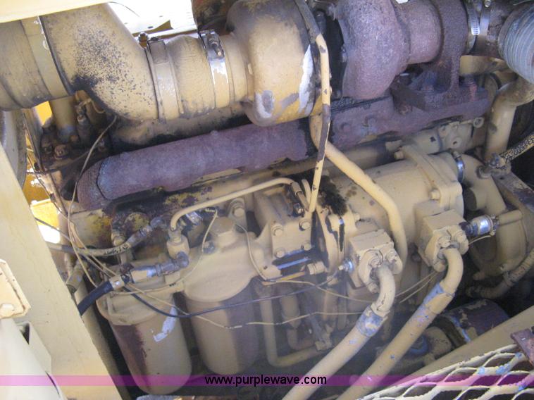 image for item A4389 1980 Fiat-Allis 263B paddle scraper