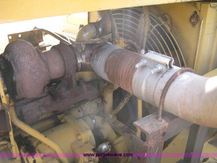 image for item A4389 1980 Fiat-Allis 263B paddle scraper