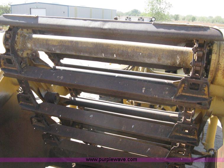 image for item A4389 1980 Fiat-Allis 263B paddle scraper