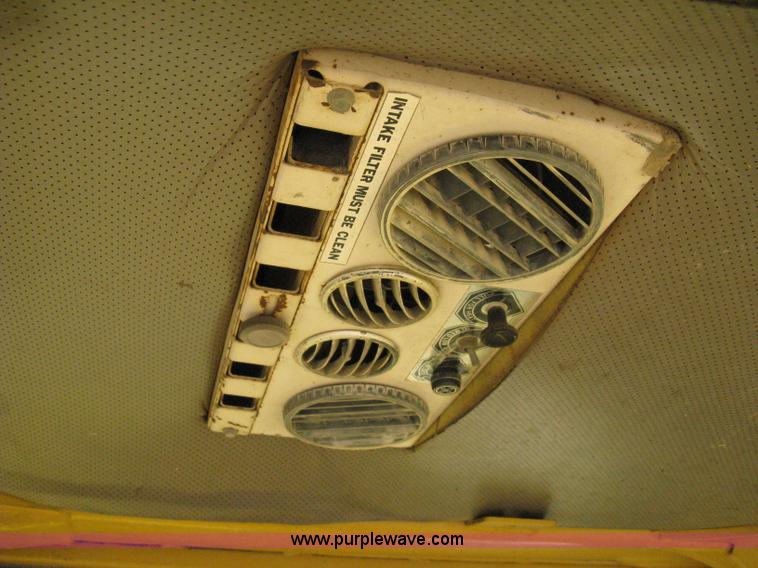 image for item A4389 1980 Fiat-Allis 263B paddle scraper