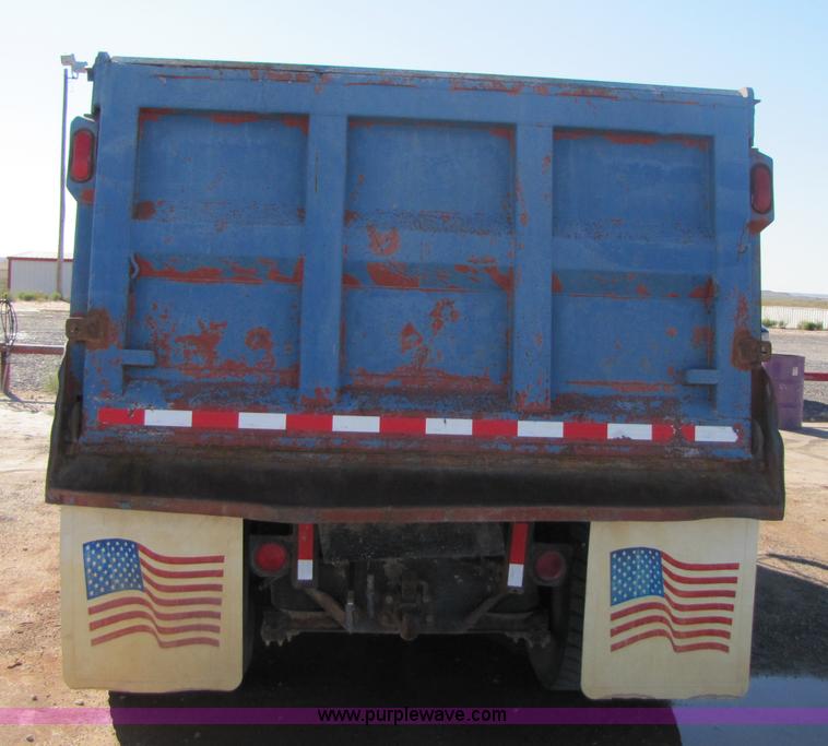 image for item A4628 1994 Peterbilt 378 dump truck