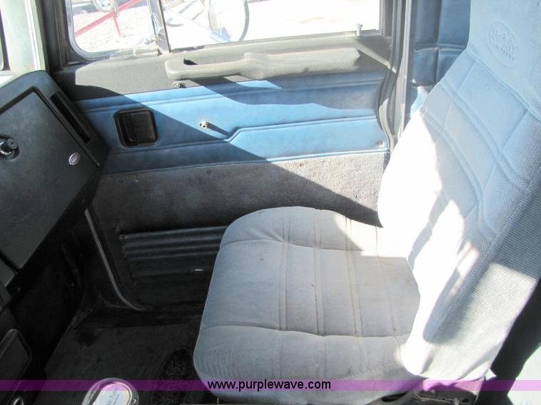 image for item A4628 1994 Peterbilt 378 dump truck