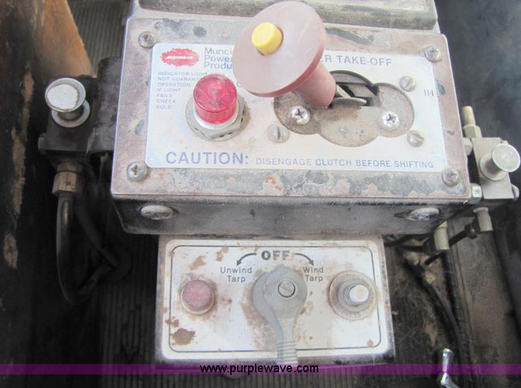 image for item A4628 1994 Peterbilt 378 dump truck