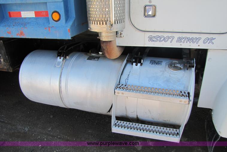 image for item A4628 1994 Peterbilt 378 dump truck