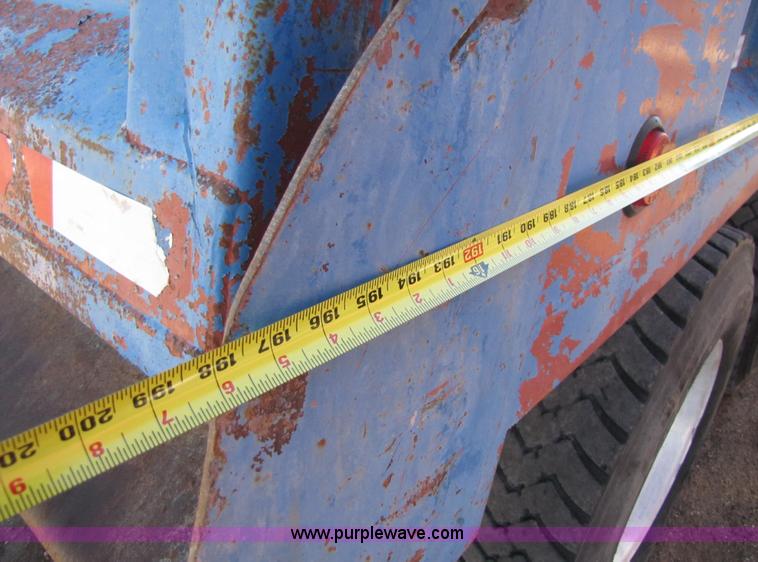 image for item A4628 1994 Peterbilt 378 dump truck