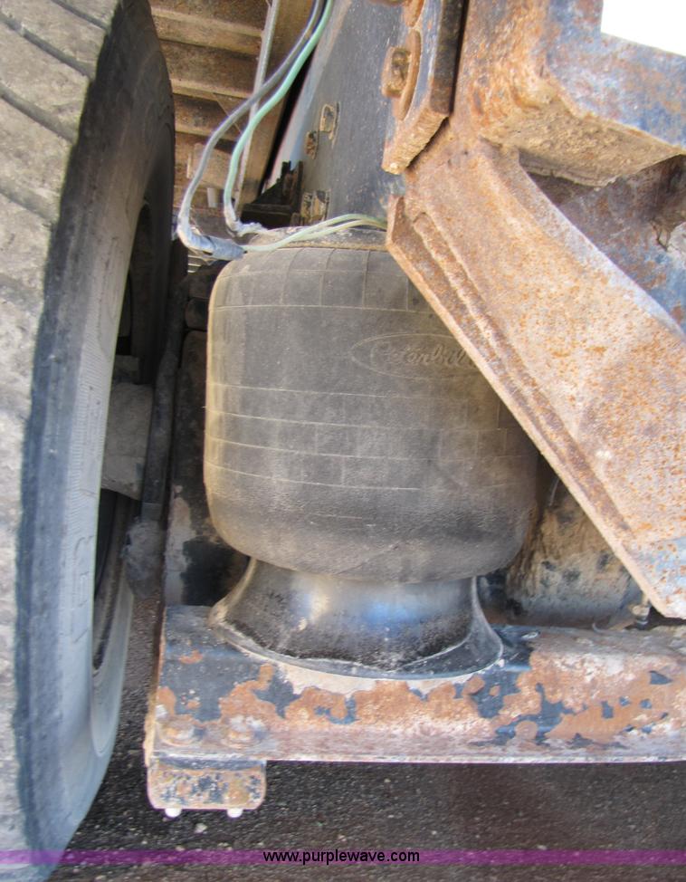 image for item A4628 1994 Peterbilt 378 dump truck