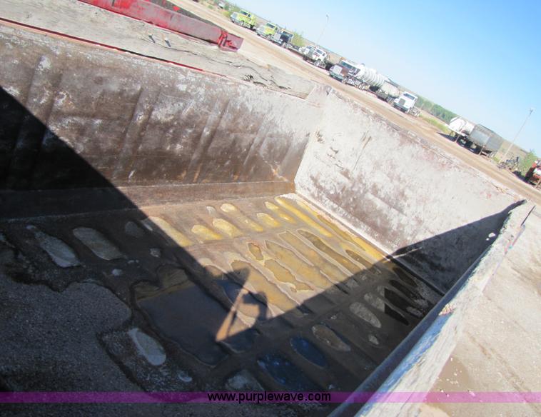 image for item A4628 1994 Peterbilt 378 dump truck