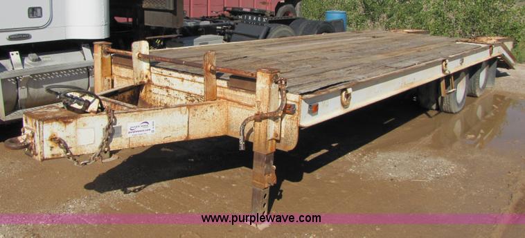 image for item A4630 1993 Belshe T-24AP 24' flatbed trailer