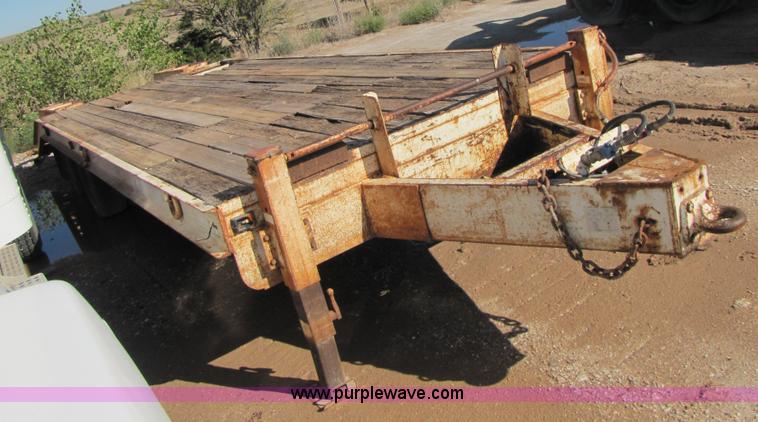 image for item A4630 1993 Belshe T-24AP 24' flatbed trailer