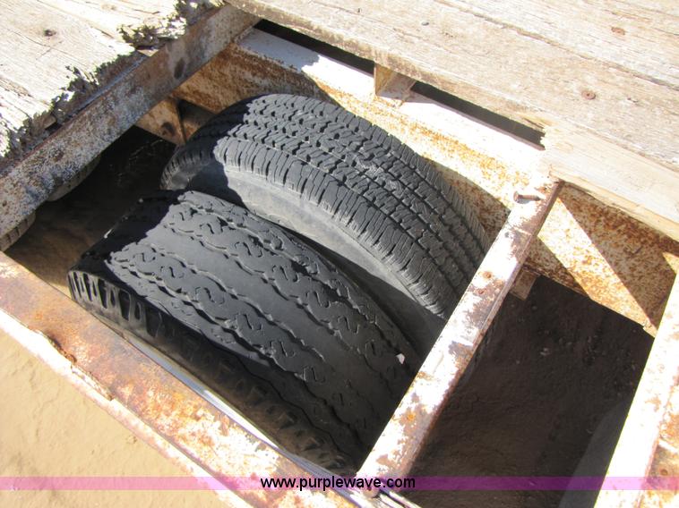 image for item A4630 1993 Belshe T-24AP 24' flatbed trailer