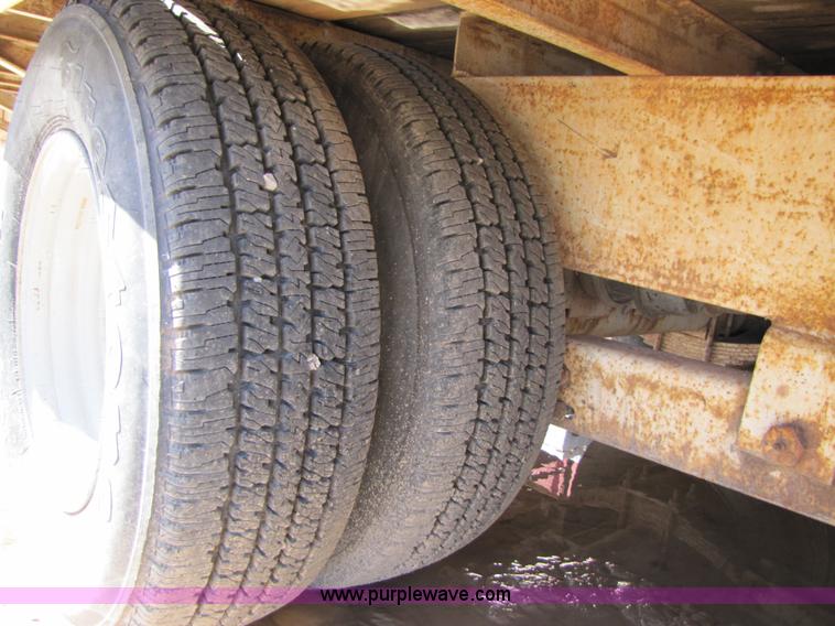 image for item A4630 1993 Belshe T-24AP 24' flatbed trailer