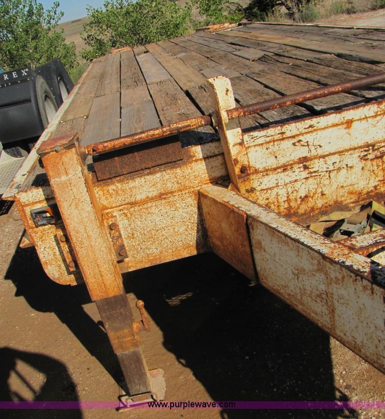 image for item A4630 1993 Belshe T-24AP 24' flatbed trailer