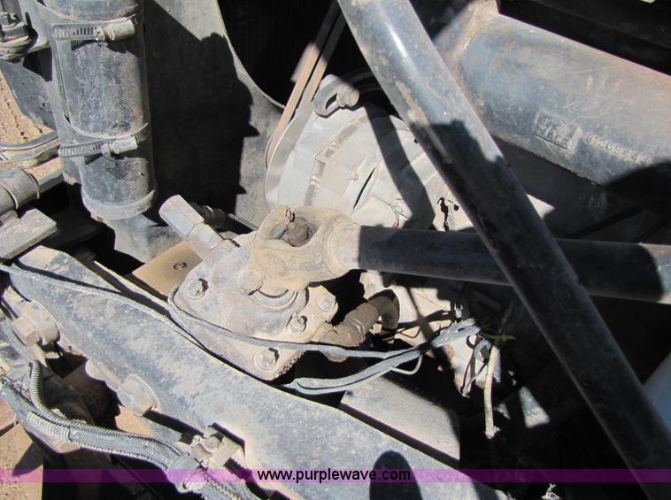 image for item A4631 1986 Mack R688ST semi truck