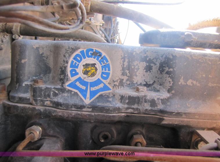 image for item A4631 1986 Mack R688ST semi truck