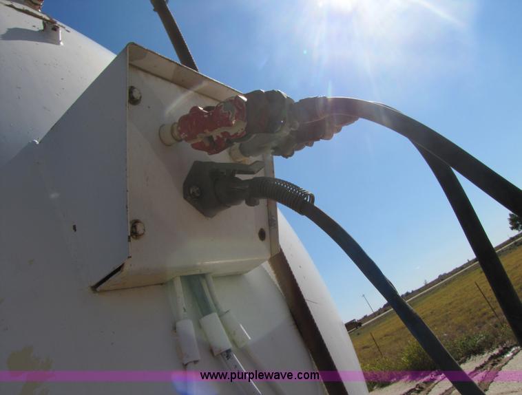 image for item A4631 1986 Mack R688ST semi truck