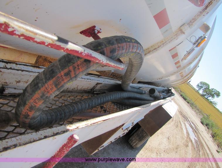 image for item A4632 1979 shop built 150 barrel vacuum trailer