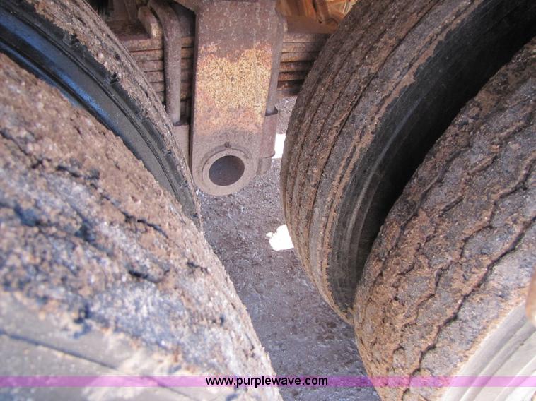 image for item A4632 1979 shop built 150 barrel vacuum trailer