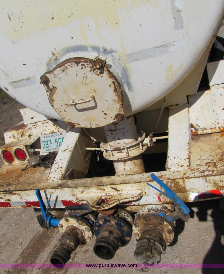 image for item A4632 1979 shop built 150 barrel vacuum trailer