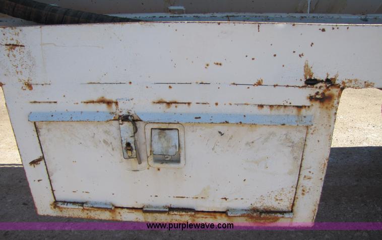 image for item A4632 1979 shop built 150 barrel vacuum trailer