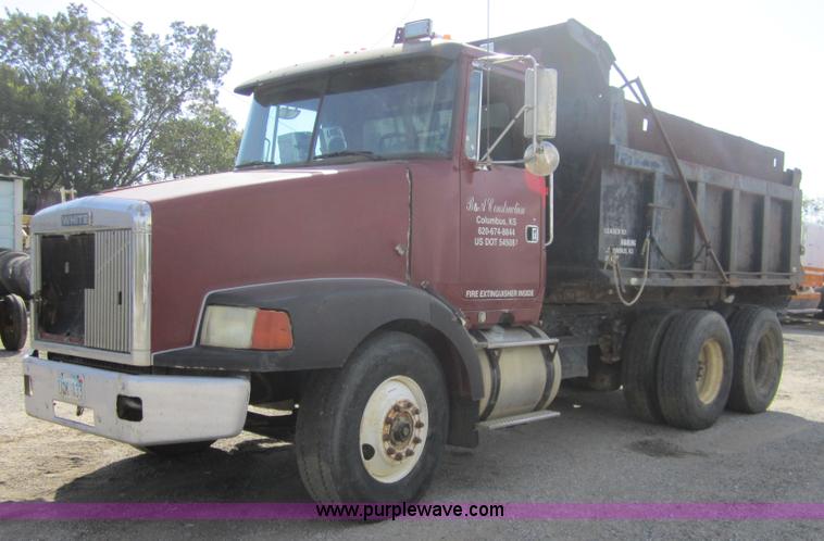 image for item A4723 1988 White WCA dump truck