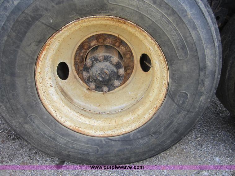 image for item A4723 1988 White WCA dump truck