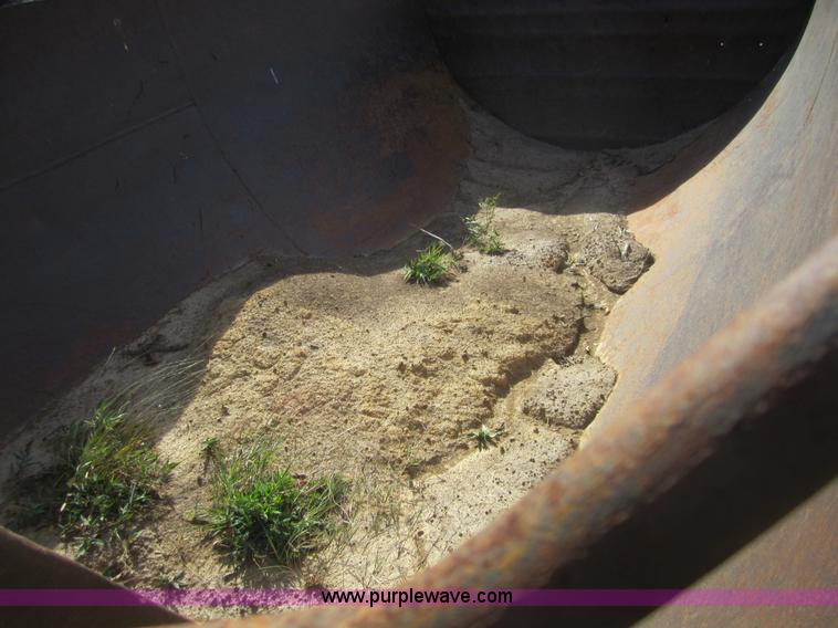 image for item A4723 1988 White WCA dump truck