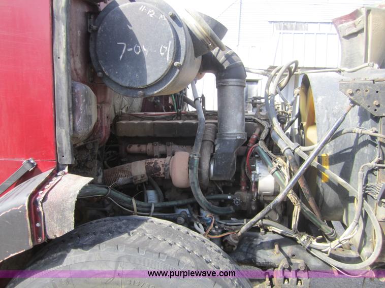 image for item A4723 1988 White WCA dump truck