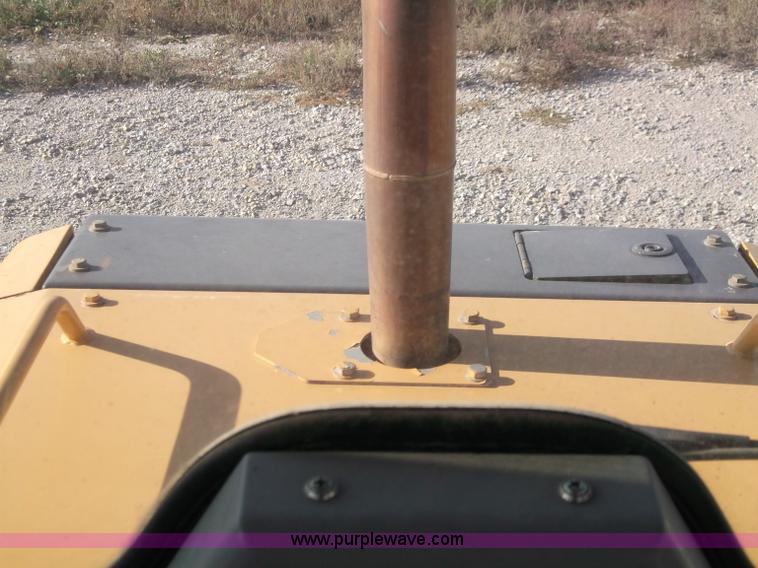 image for item B5023 2006 John Deere 655C Series II track loader