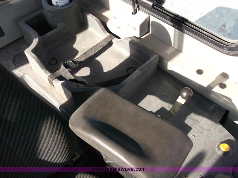 image for item B5023 2006 John Deere 655C Series II track loader