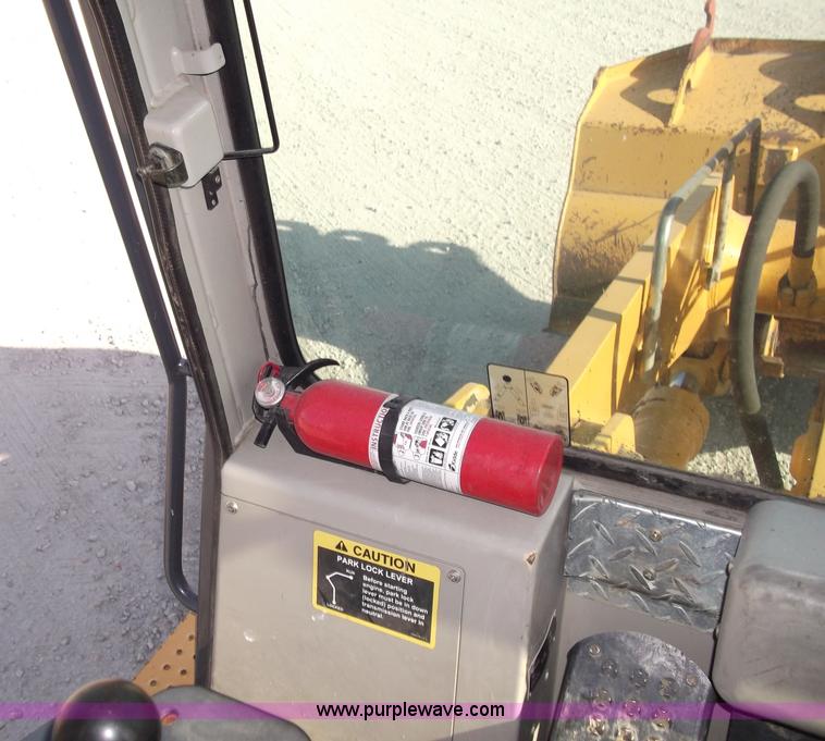 image for item B5023 2006 John Deere 655C Series II track loader