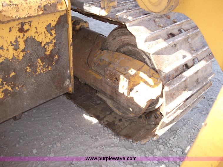image for item B5023 2006 John Deere 655C Series II track loader