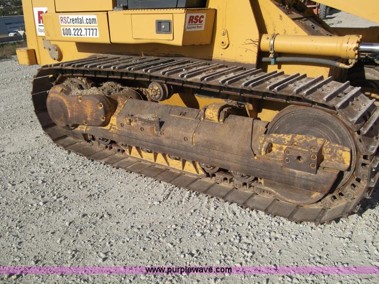 image for item B5023 2006 John Deere 655C Series II track loader