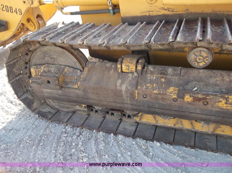 image for item B5023 2006 John Deere 655C Series II track loader