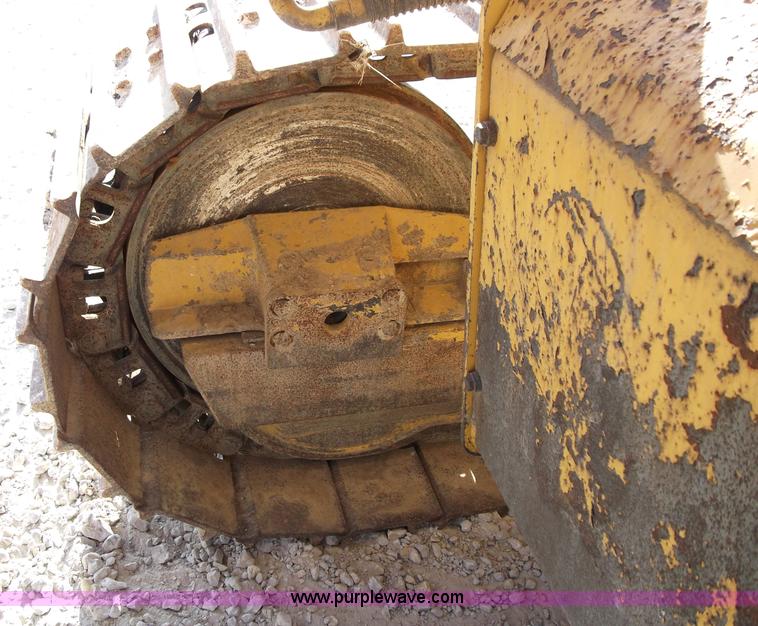 image for item B5023 2006 John Deere 655C Series II track loader