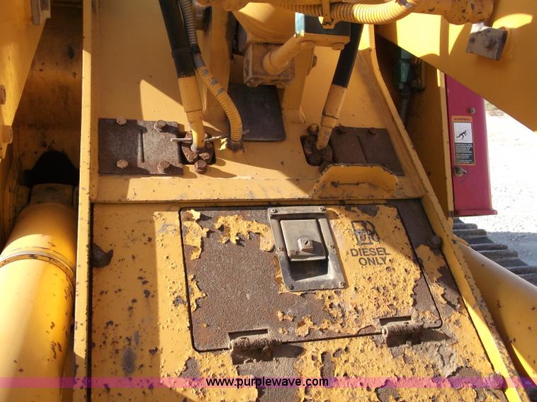image for item B5023 2006 John Deere 655C Series II track loader