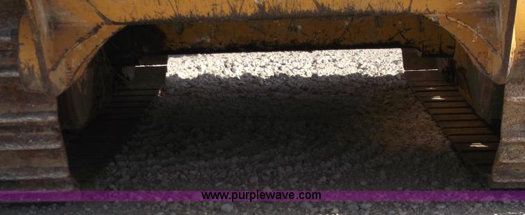 image for item B5023 2006 John Deere 655C Series II track loader