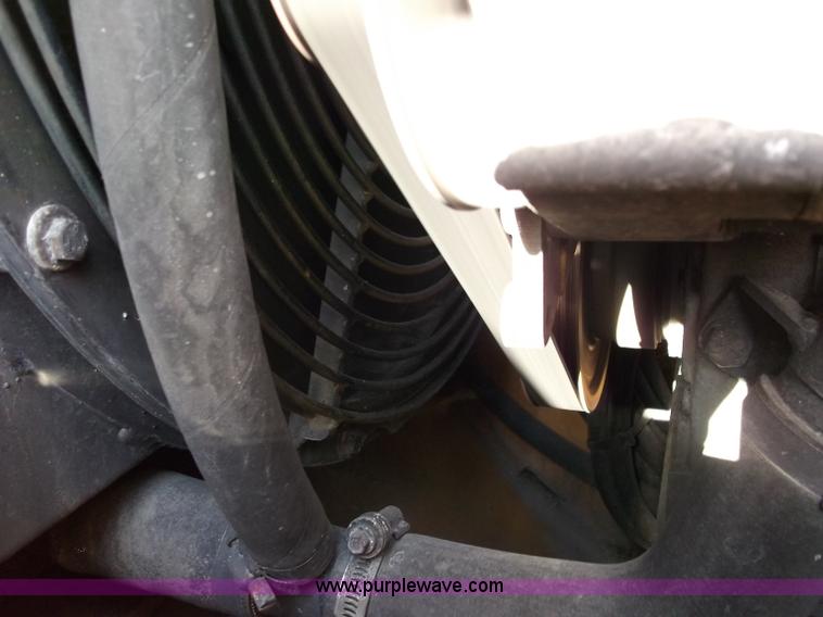 image for item B5023 2006 John Deere 655C Series II track loader