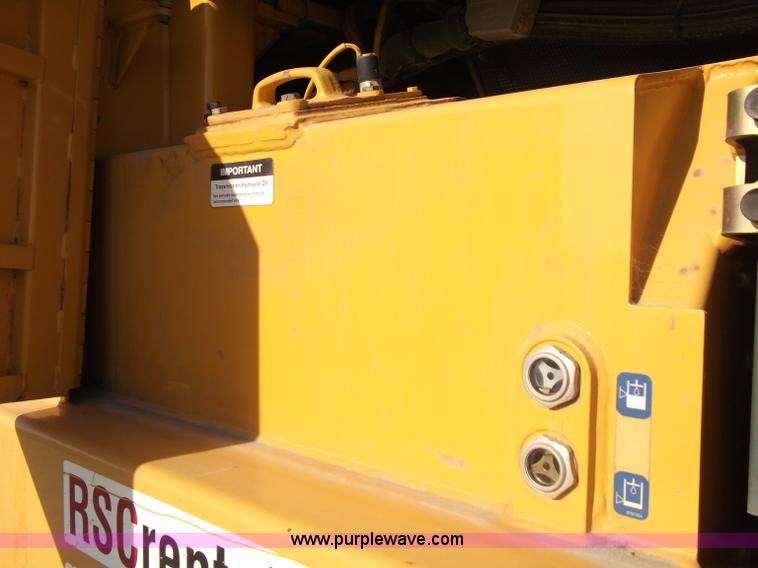 image for item B5023 2006 John Deere 655C Series II track loader