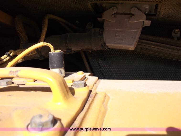 image for item B5023 2006 John Deere 655C Series II track loader